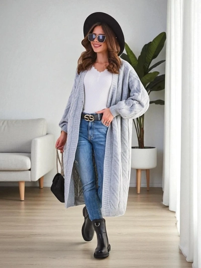 Pulover supradimensionat tricotat pentru femei Royalfashion
Pulover tricotat frumos pentru femei, realizat din material confortabil. Cardigan fără închidere și fără glugă. Un must-have pentru garderoba ta pentru a-ți completa stilizările de toamnă! NOTĂ: 