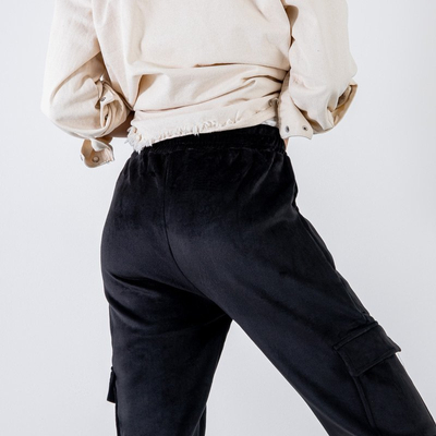 Pantaloni cargo de culoare neagră pentru femei - Haine