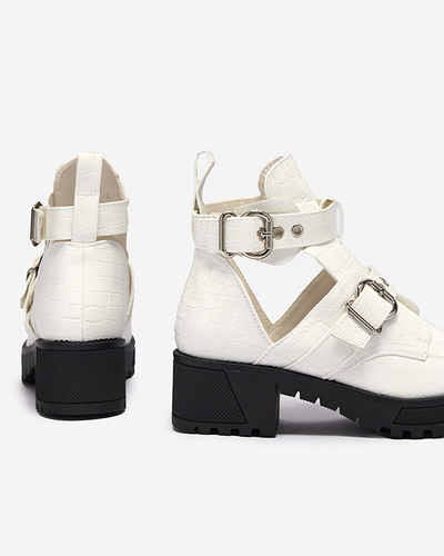 Cizme de damă lăcuite albe cu decupaj și ștanțare Malevib- Footwear