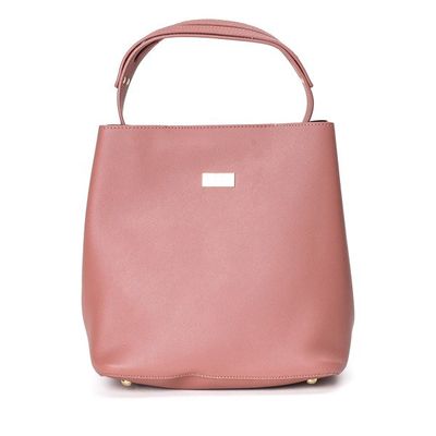 Różowa torebka na ramię - Torebki