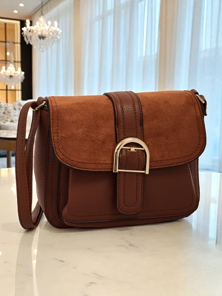 Geantă mică de damă din piele ecologică Karelia