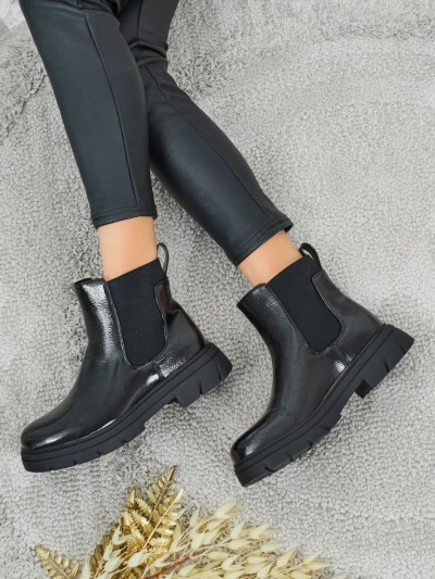 Botine din piele ecologică lăcuită Oryss