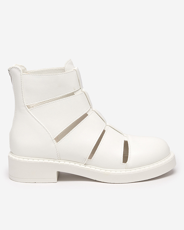 Cizme de dama albe cu decupaje de la Berofeli - Incaltaminte