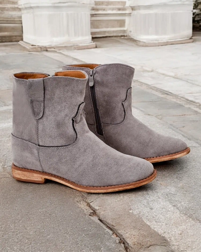 Cizmele de cowboy de la Royalfashion pe un toc acoperit Patorias