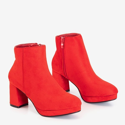 Cizme de damă roșii pe Calida post - Încălțăminte