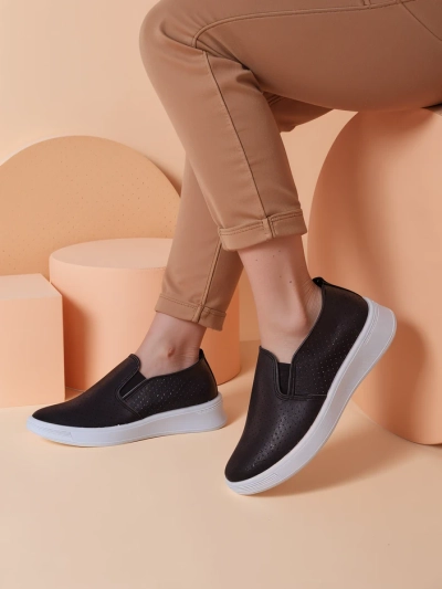 Royalfashion Pantofi sport perforați pentru femei Musio