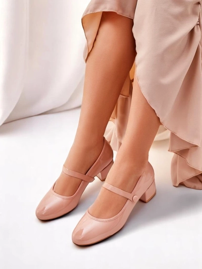 Royalfashion Aurat log ke chappal thoda heel ke saat Omagga