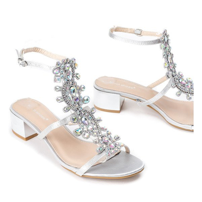 Srebrne sandały na płaskim obcasie Maritza - Obuwie