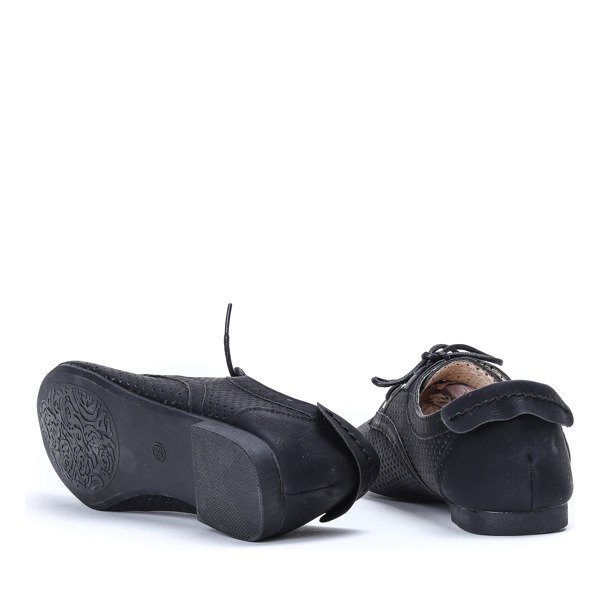 Czarne półbuty ażurowe Arianeas - Obuwie