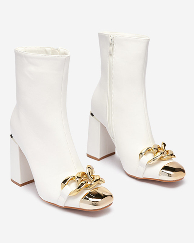 OUTLET Cizme cu toc înalt pentru femei albe cu ornamente aurii Amiop- Footwear
