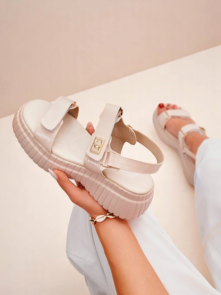 Royalfashion Sandale de damă pe talpă mai groasă Aganda