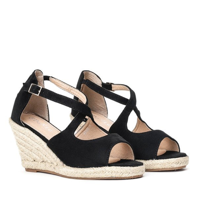 Czarne sandały na koturnie Bossa - Obuwie