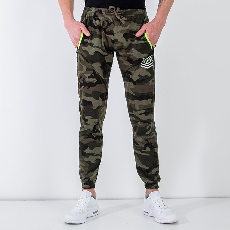 Pantaloni de trening bărbați de culoare verde închis cu inserții de neon - Îmbrăcăminte