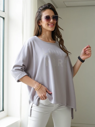 Royalfashion Bluză din viscoză pentru femei cu inscripții din pietre strass