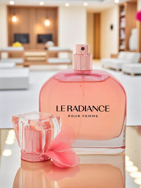 Apă de parfum pentru femei inspirată de Le Radiance