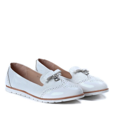 Białe mokasyny z cyrkonią Louise - Obuwie