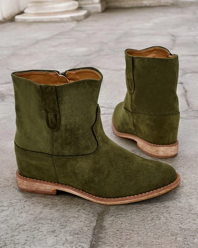 Cizme Royalfashion cu stil cowboy pe un toc acoperit cu platformă Patorias
