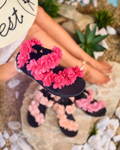 Royalfashion Fucsia Sandale de damă cu flori Alferroy
