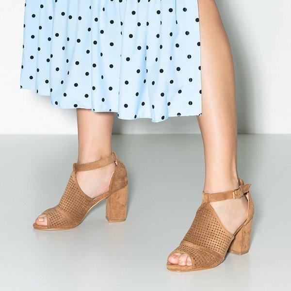 OUTLET Sandale damă ajurate cămilă pe stâlp Folawia - Încălțăminte