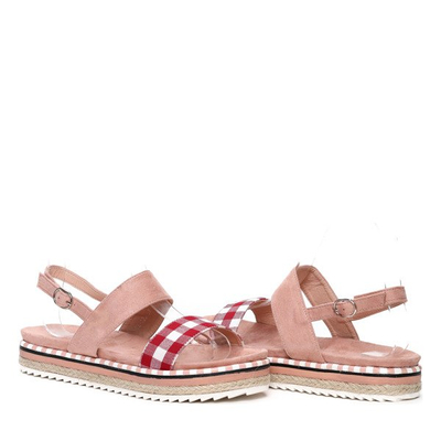 Różowe sandały z paskiem w kratkę- Obuwie