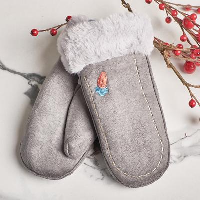 Mănuși gri pentru copii pe șir și mănuși - Mittens