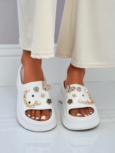 Royalfashion Sandale de damă din cauciuc cu ornamente Slash Glam