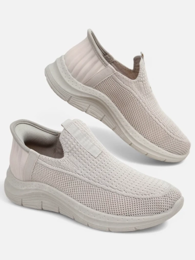 Aurelia Comfort Beige Slip-On Damesschoenen van Stof met Platte Hak