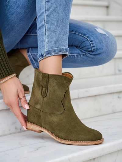 Cizme Royalfashion cu stil cowboy pe un toc acoperit cu platformă Patorias