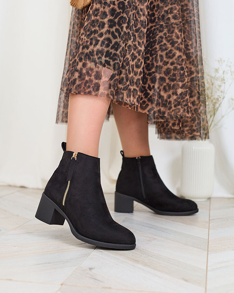 Royalfashion Cizme cu tocuri joase pentru femei din piele de căprioară ecologică neagră Rejerry