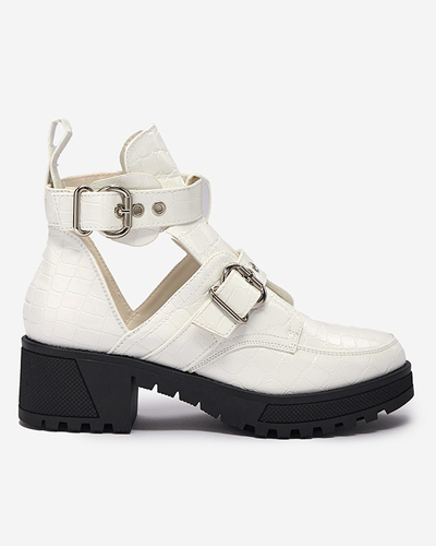 Cizme de damă lăcuite albe cu decupaj și ștanțare Malevib- Footwear