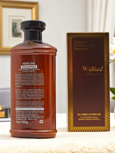 Șampon parfumat Wellice cu aminoacizi netezește și hidratează părul