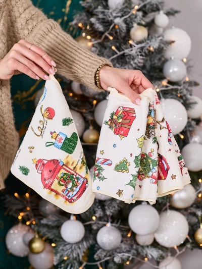 Setul de vacanță Royalfashion cu 4 prosoape de bucătărie Merry Xmas