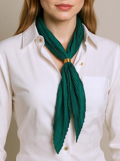 Apollonia Verde – Apaszka Plisată Verde din Poliester de Damă Eleganza