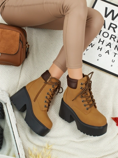 Botine de damă eco-piele întoarsă cu toc și platformă Tavlissa