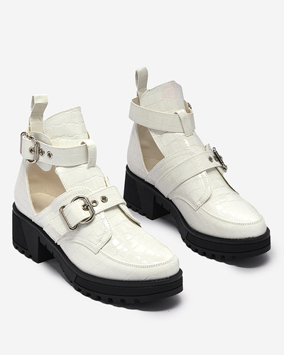 Cizme de damă lăcuite albe cu decupaj și ștanțare Malevib- Footwear