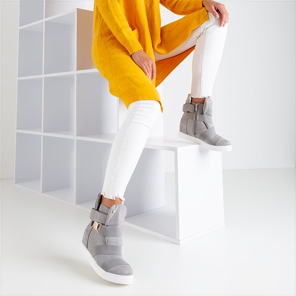 Jasnoszare sneakersy damskie na krytym koturnie Dinah - Obuwie