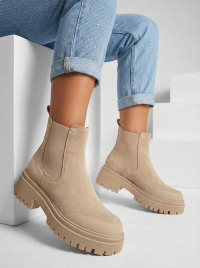 Cizmele scurte pentru femei de la Royalfashion Mietoo