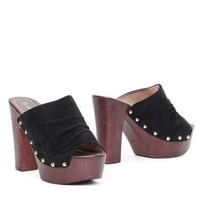 Czarne klapki na słupku Louise- Obuwie