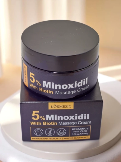 Cremă de masaj pentru scalp Kormesic cu biotină – stimulează creșterea părului