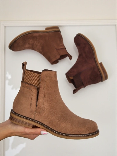Gyal dem boot ala Chelsea boot fram eko-suedha Veysi