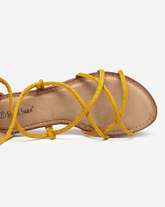 OUTLET Sandale gladiator Jeniso mustar la mijlocul gambei - Incaltaminte