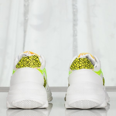 Białe sportowe buty damskie na grubej podeszwie Yellow Pearl - Obuwie