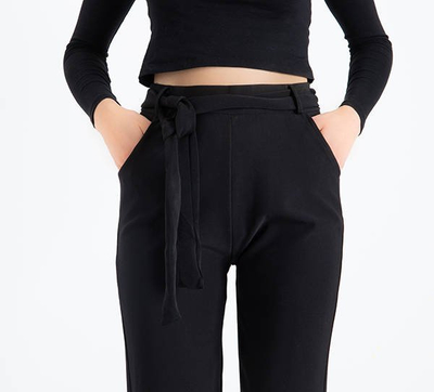 Drumeții negre cu curea pentru femei - Îmbrăcăminte