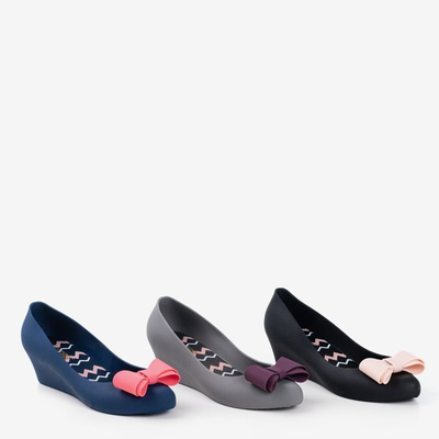 Czarne damskie meliski gumowe na koturnie Grawiti - Obuwie