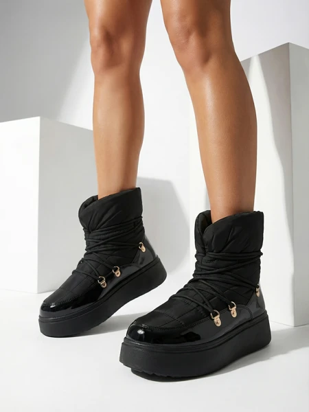 Royalfashion Cizme de zăpadă slip-on pentru femei în negru Dabenda