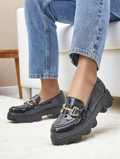 Royalfashion Mocasini de damă din piele lăcuită cu decorațiune Catifea Neagră