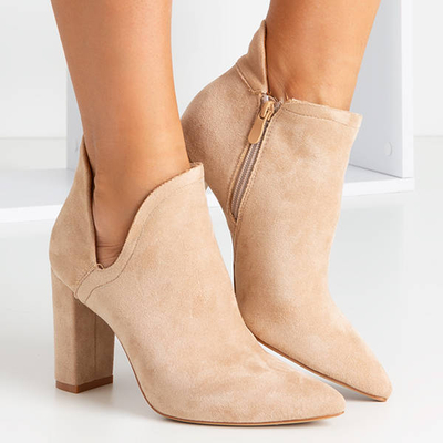 OUTLET Botine de dama maro deschis cu decupaj Alania - Incaltaminte