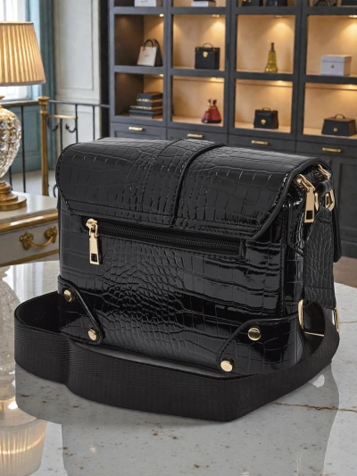 Geantă mică de damă lăcuită din piele ecologică Lune Mua