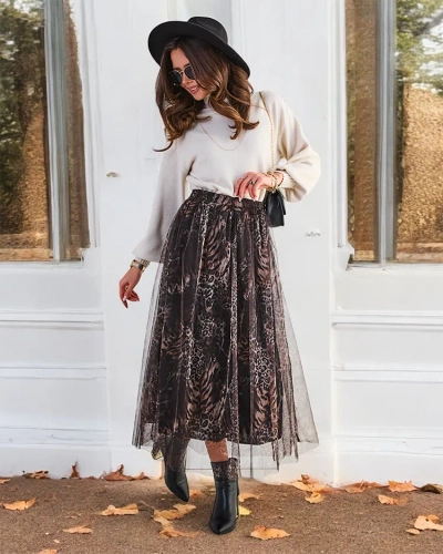 Fusta midi cu model pentru femei de la Royalfashion cu tulle
