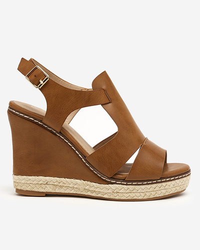 OUTLET Sandale de damă maro deschis pe pană înaltă Clack - Pantofi